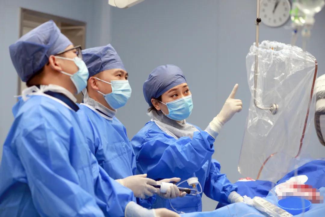 60分鐘打通“心路”！小伙子沖進(jìn)診室，激動(dòng)地說：我可找到你了！