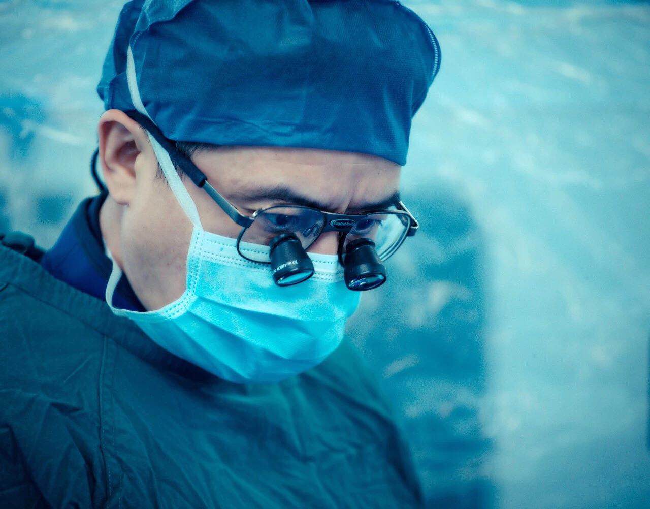 微創(chuàng)！微創(chuàng)！我院第一例經(jīng)導(dǎo)管主動(dòng)脈瓣膜植入術(shù)成功