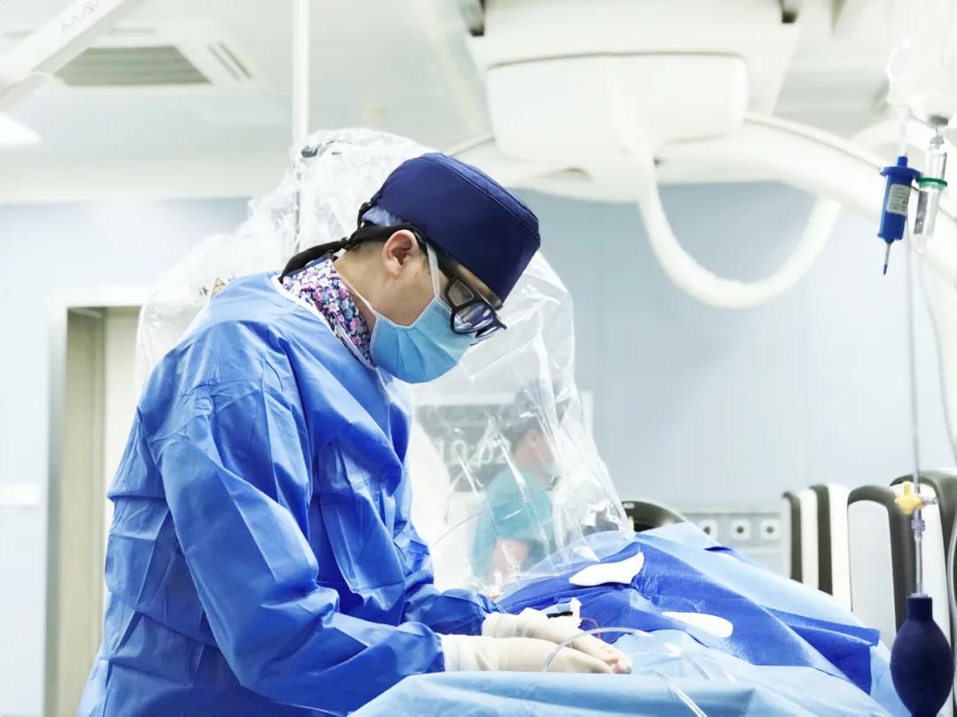 化險為夷!腦科醫(yī)生巧拆顱內(nèi)“不定時炸彈”