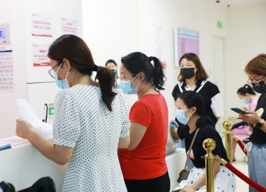 不掛號，解決多個問題，多學科MDT聯(lián)合門診讓更年期女性少跑腿，更安心！