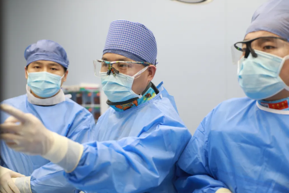 大醫(yī)之術(shù)⑨｜“心”路是怎樣被打通的？——心臟病醫(yī)院成功救治一例急性右冠心梗恰逢左主干真性分叉嚴(yán)重冠脈病變患者