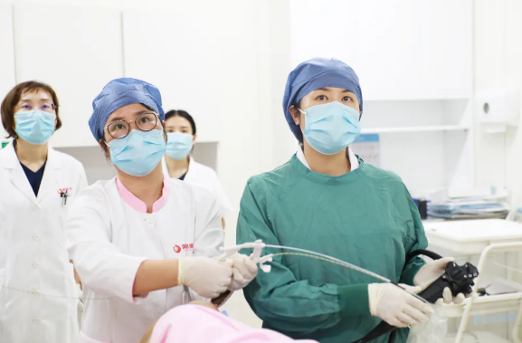 闌尾炎一定要做手術(shù)嗎？創(chuàng)傷小、無疤痕……來看看這個安全有效的內(nèi)鏡治療方法