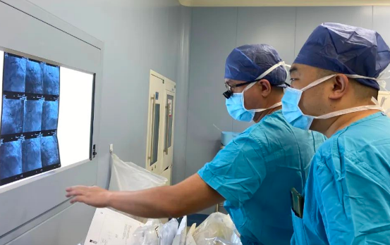 這，就是醫(yī)護(hù)人員的“硬核”擔(dān)當(dāng)！