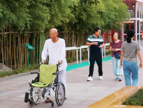 住院期間也能給健康加分？每周一、三、五動起來，為健康打卡！