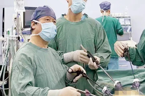 68cm橡膠水管吞入腹中！我院普外科腹腔鏡微創(chuàng)手術緊急施救！